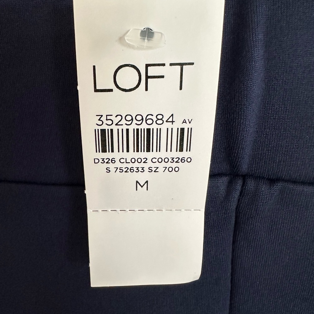 LOFT Women's Navy Blue Pull On Straight Pants in Ponte Size M Style NWT - Picture 8 of 8